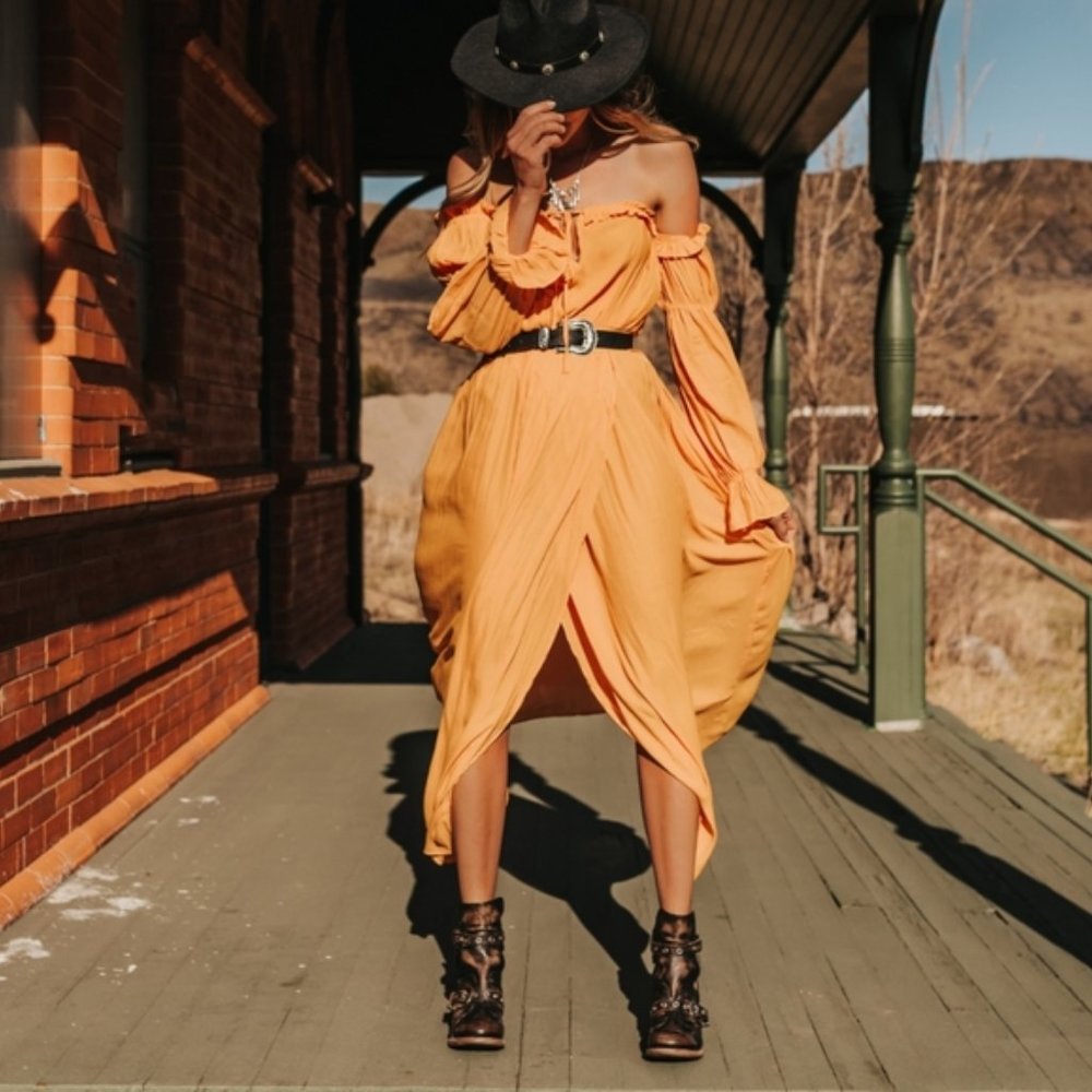 FREEBIRD BY STEVEN SONOMA BOOTIES - Picture 3 of 11